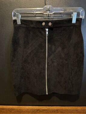 n:PHILANTHROPY Black Suede-Look Front Zip Mini Skirt